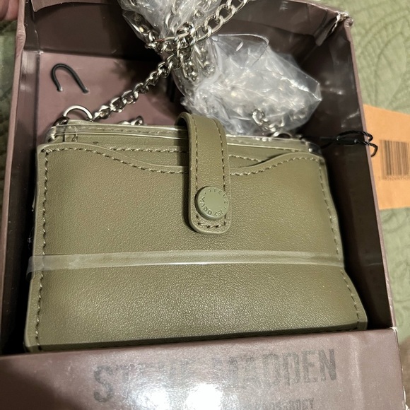 Steve Madden Sage Green Blovey Box Crossbody - Picture 2 of 3